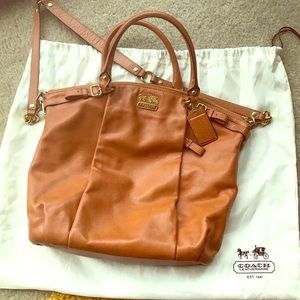 COACH 18641 Madison Leather Lindsey Satchel